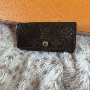 Louis Vuitton Black and Brown Key Holder